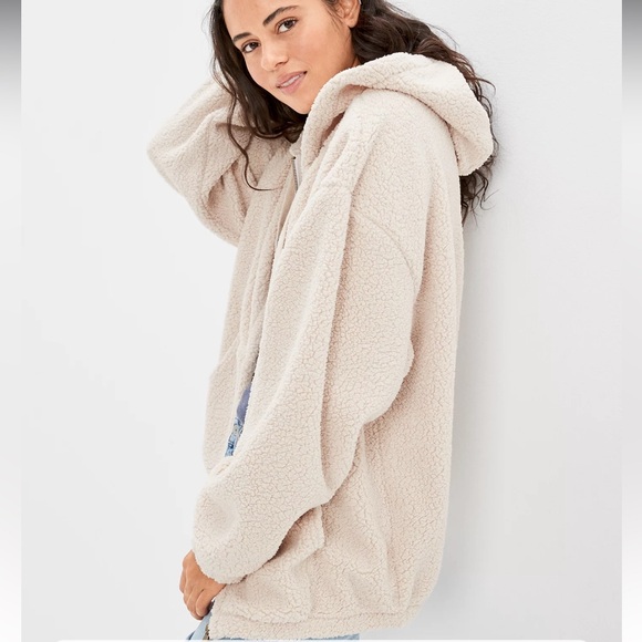American Eagle Sherpa Zip Up Hoodie - Picture 2 of 7